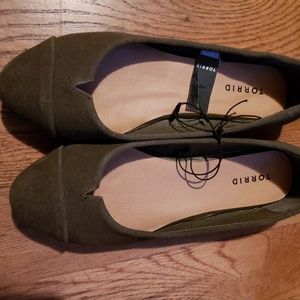 Faux suede olive flats